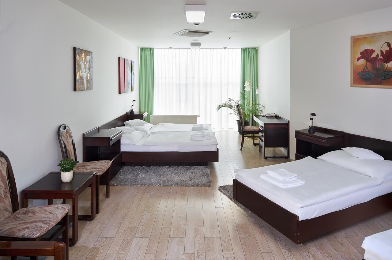 Hotel Ankora Prague Luaran gambar